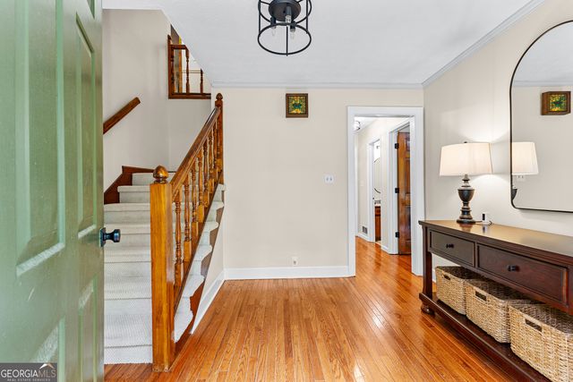 220 Essex Circle, Fayetteville, GA 30215