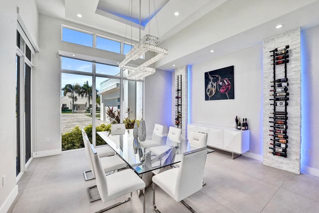 11201 SW 3rd Street, Plantation, FL 33325