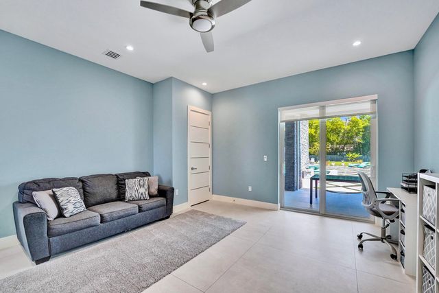 11201 SW 3rd Street, Plantation, FL 33325