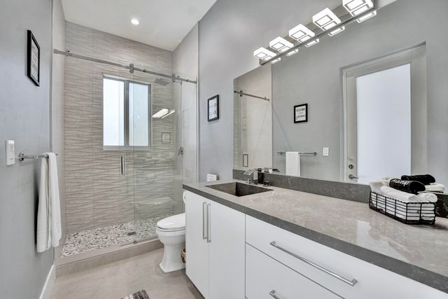 11201 SW 3rd Street, Plantation, FL 33325