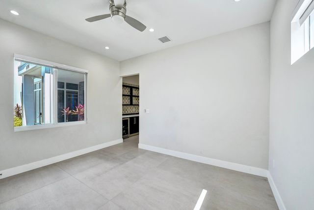 11201 SW 3rd Street, Plantation, FL 33325