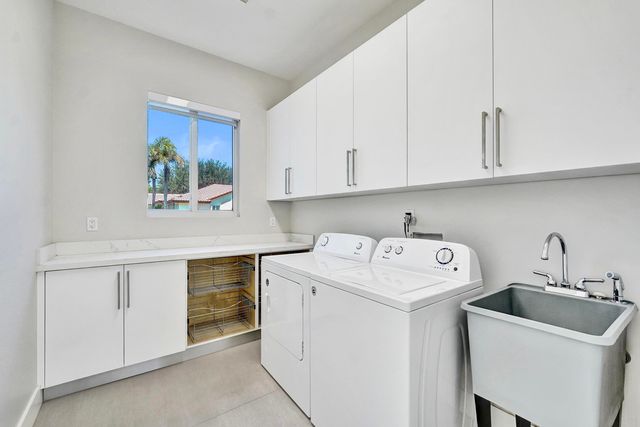 11201 SW 3rd Street, Plantation, FL 33325
