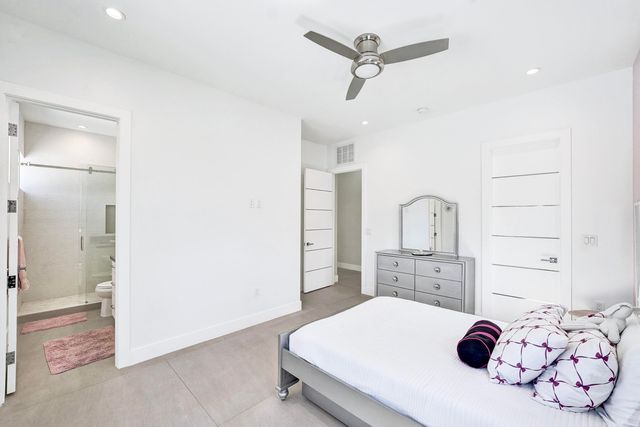 11201 SW 3rd Street, Plantation, FL 33325