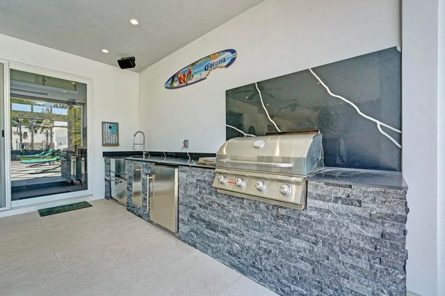 11201 SW 3rd Street, Plantation, FL 33325
