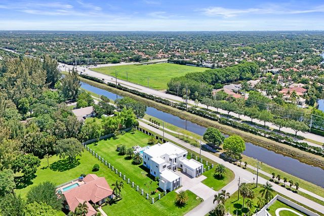 11201 SW 3rd Street, Plantation, FL 33325