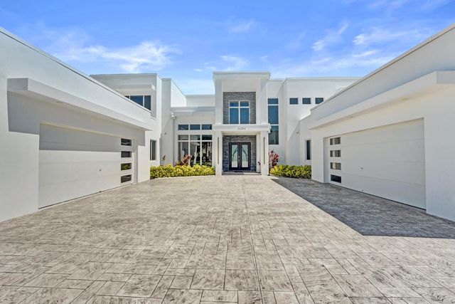 11201 SW 3rd Street, Plantation, FL 33325
