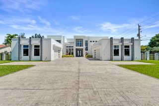 11201 SW 3rd Street, Plantation, FL 33325
