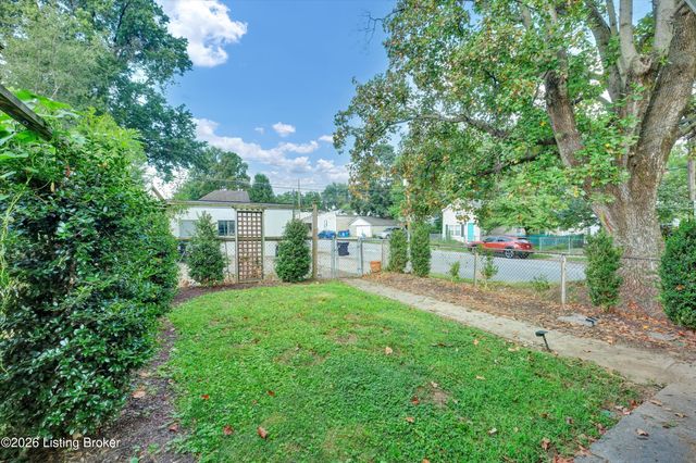 1100 Goss Ave, Louisville, KY 40217