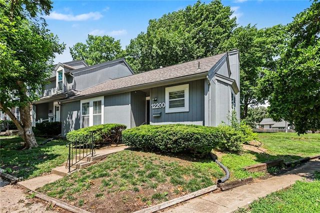 12200 W 79th Terrace, Lenexa, KS 66215