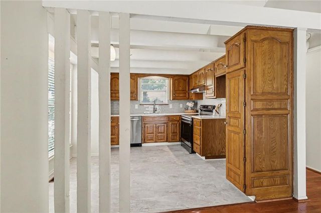 12200 W 79th Terrace, Lenexa, KS 66215