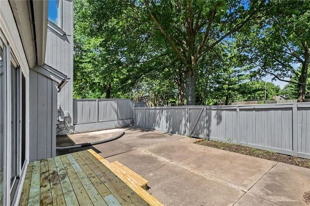 12200 W 79th Terrace, Lenexa, KS 66215