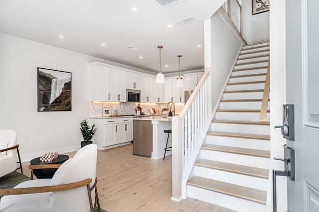 122 Zola Alley, N, Nashville, TN 37209