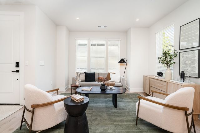 122 Zola Alley, N, Nashville, TN 37209