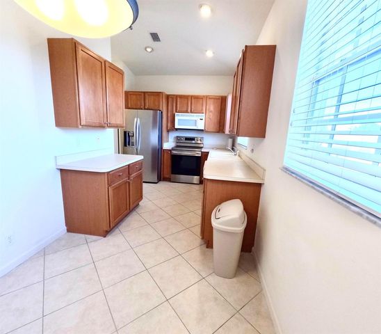 8125 Carnoustie Place, Port St. Lucie, FL 34986