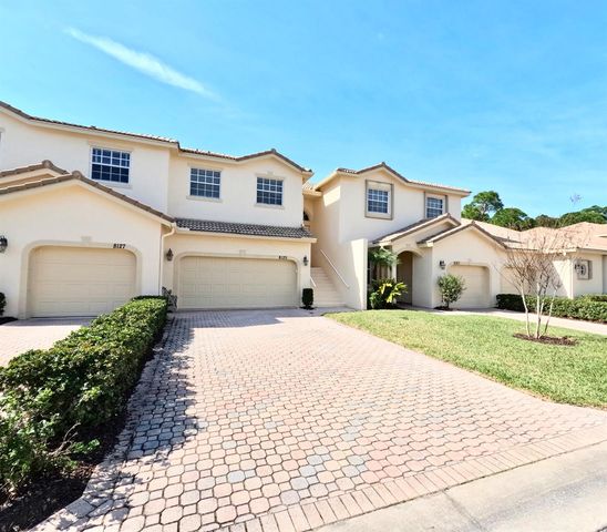 8125 Carnoustie Place, Port St. Lucie, FL 34986