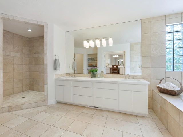 2433 H Road, Grand Junction, CO 81505