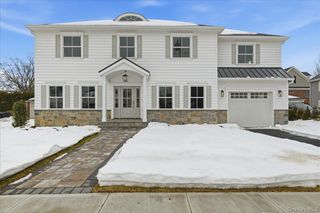 135 Adams Street, Garden City, NY 11530