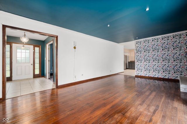 6546 Derbyshire Road, Indianapolis, IN 46227