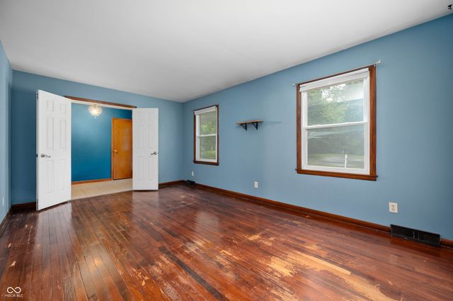 6546 Derbyshire Road, Indianapolis, IN 46227