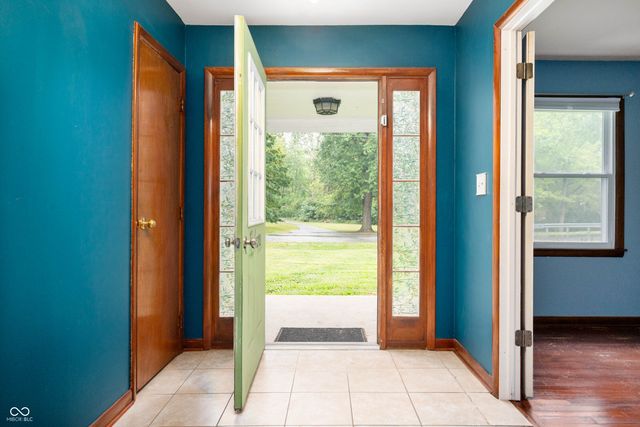 6546 Derbyshire Road, Indianapolis, IN 46227