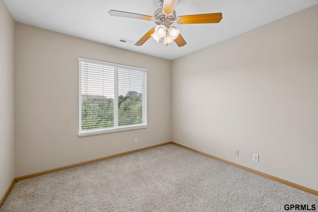 1247 Turtle Creek Road, Lincoln, NE 68521