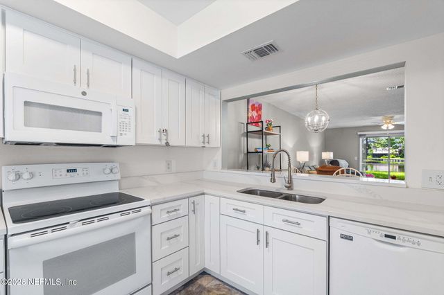 119 CRANES LAKE Drive 119, Ponte Vedra Beach, FL 32082