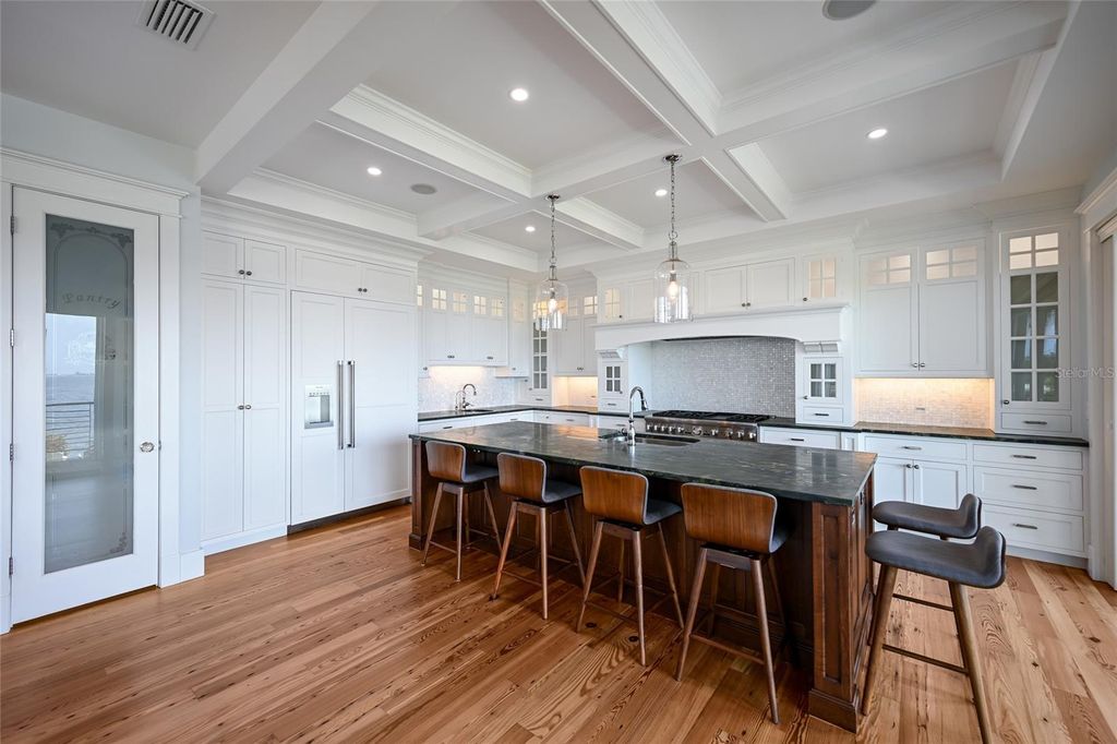 Image 24 of property listing at 2110 PALMA SOLA BOULEVARD, Bradenton, FL 34209