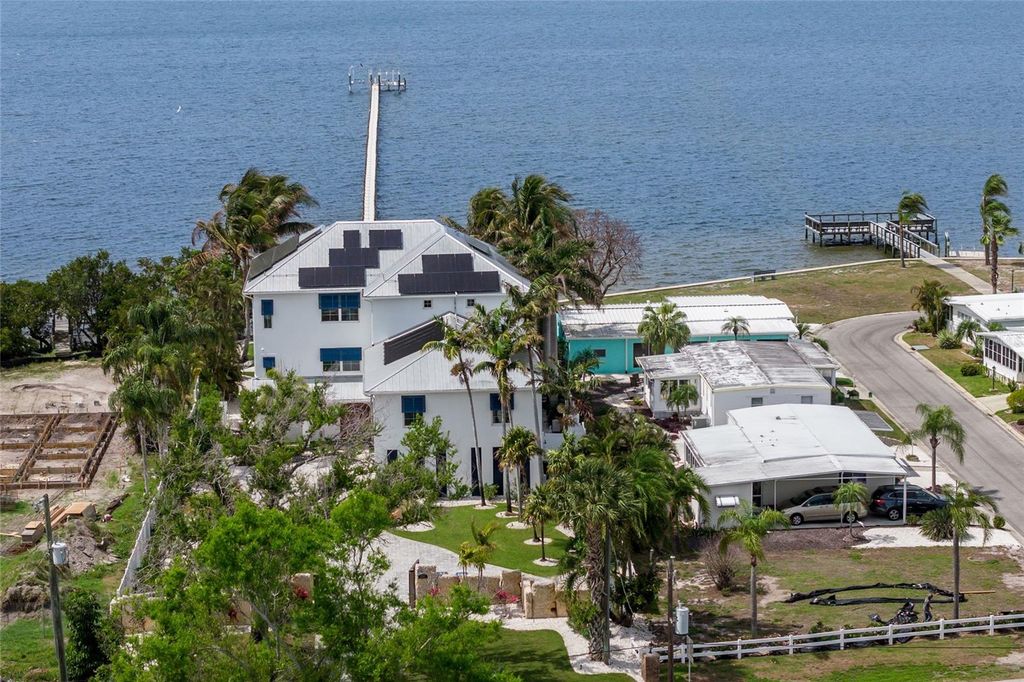 Image 85 of property listing at 2110 PALMA SOLA BOULEVARD, Bradenton, FL 34209