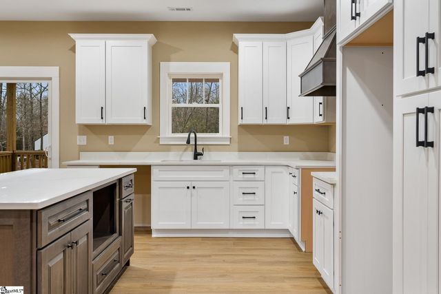 275A Paradise Vista Drive, Williamston, SC 29697