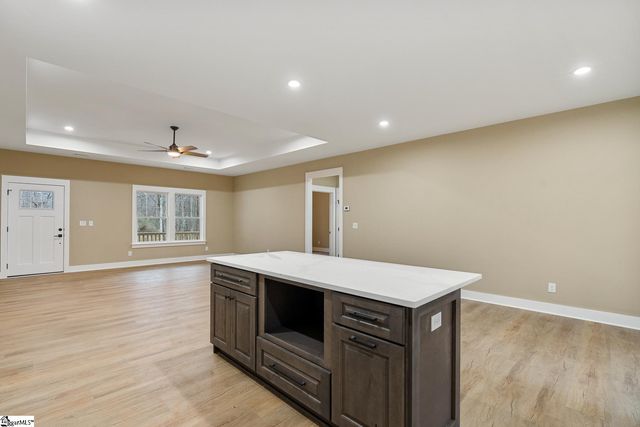 275A Paradise Vista Drive, Williamston, SC 29697