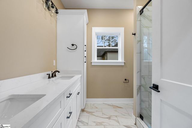 275A Paradise Vista Drive, Williamston, SC 29697