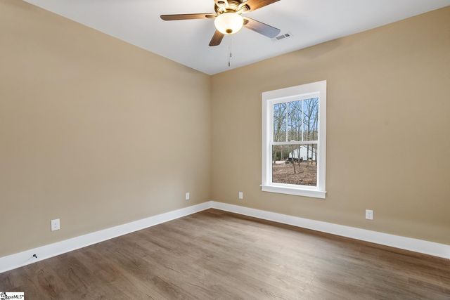 275A Paradise Vista Drive, Williamston, SC 29697