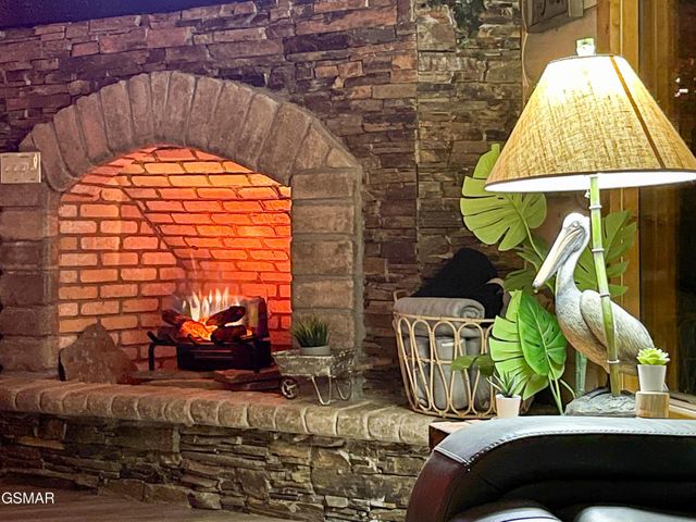 720 Pinecrest Drive, Gatlinburg, TN 37738
