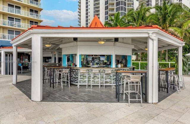 19201 Collins Avenue, Sunny Isles Beach, FL 33160