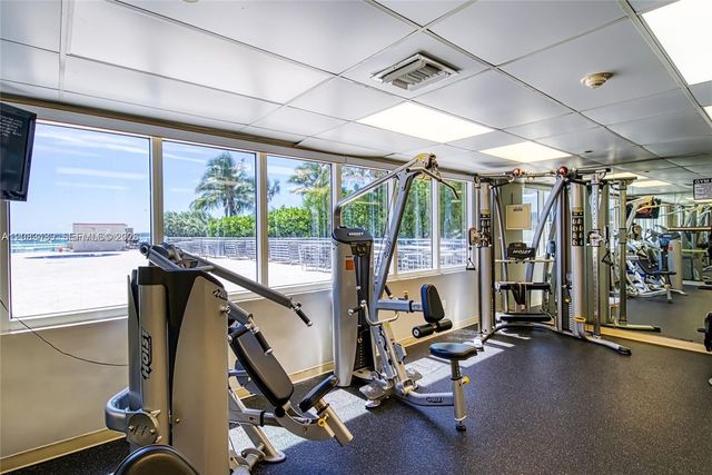 19201 Collins Avenue, Sunny Isles Beach, FL 33160