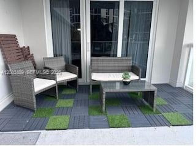 19201 Collins Avenue, Sunny Isles Beach, FL 33160