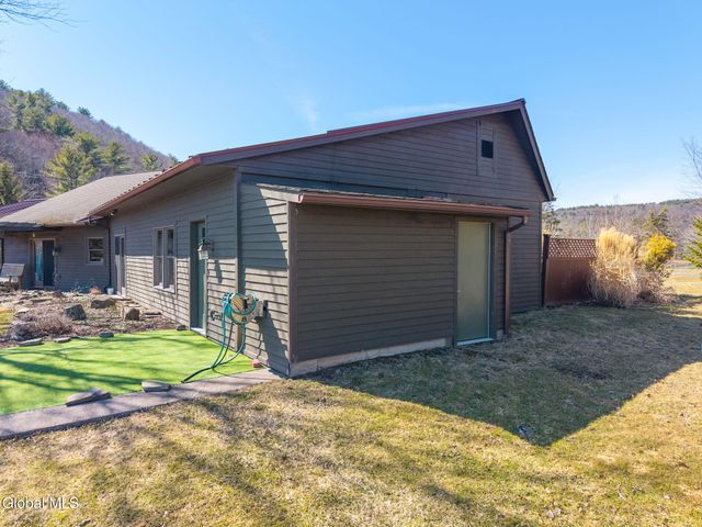 580 Ecker Hollow Road, Middleburgh, NY 12157