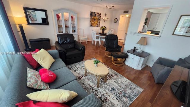 2112 Newport U 2112, Deerfield Beach, FL 33442