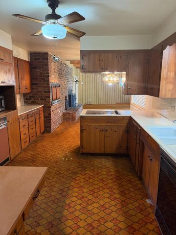 3754 Scottsdale Rd, Lodi, CA 95240