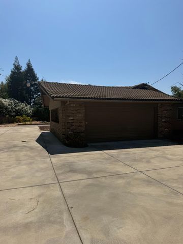 3754 Scottsdale Rd, Lodi, CA 95240