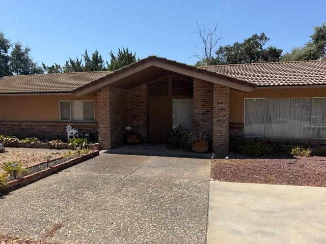 3754 Scottsdale Rd, Lodi, CA 95240