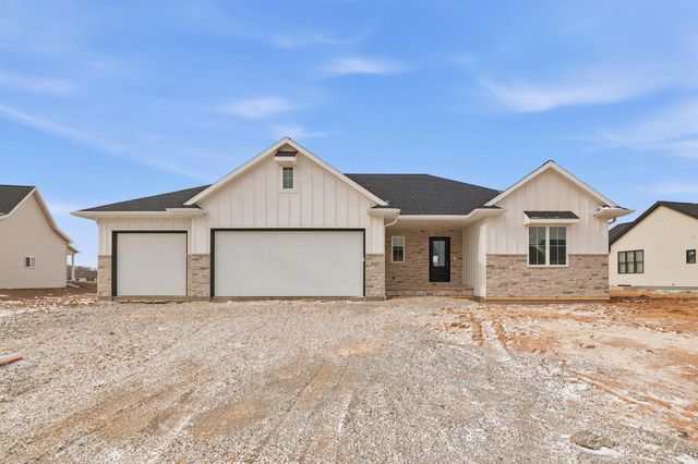 248 KERRIGAN DRIVE, Wrightstown, WI 54180