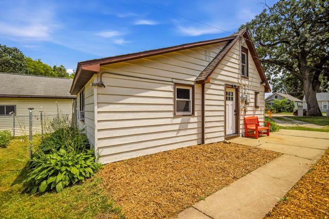 1119 2nd Street NE, Rochester, MN 55906