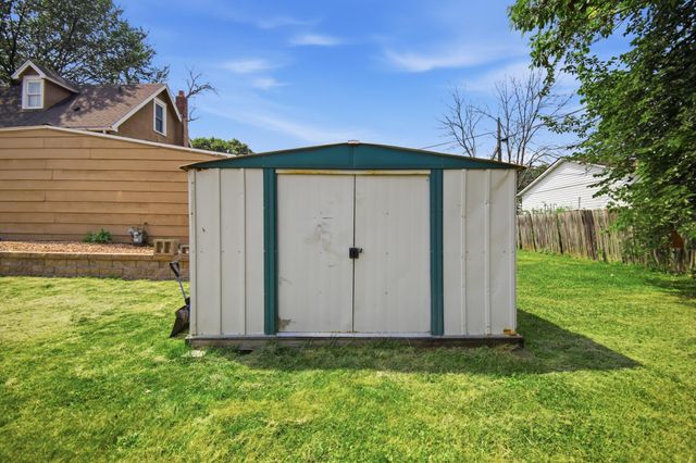 1119 2nd Street NE, Rochester, MN 55906