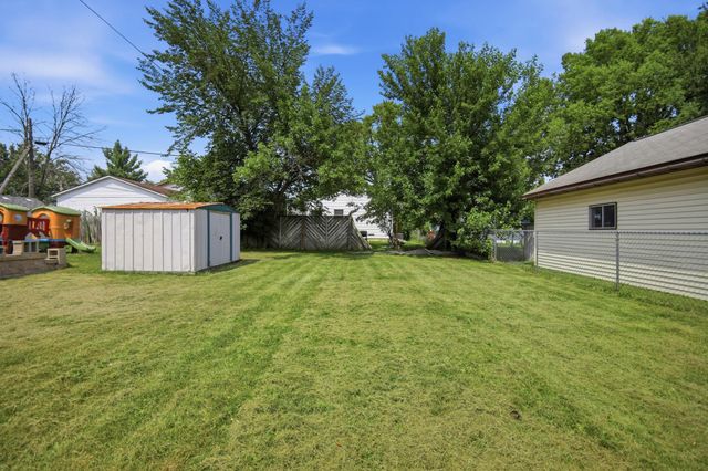 1119 2nd Street NE, Rochester, MN 55906