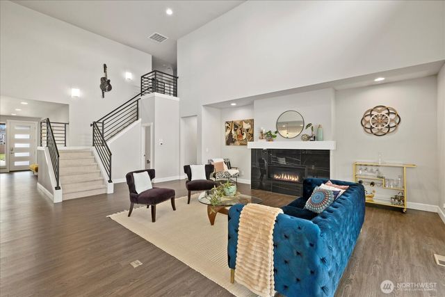 23145 65th Street E, Buckley, WA 98321