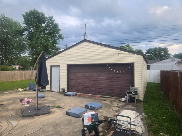 2693 Brunswick Drive, Grove City, OH 43123