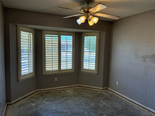 3406 NE 11TH Street, Mineral Wells, TX 76067