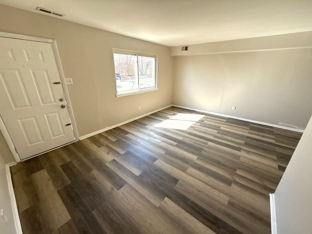 575 ALLENGROVE ST, Philadelphia, PA 19120