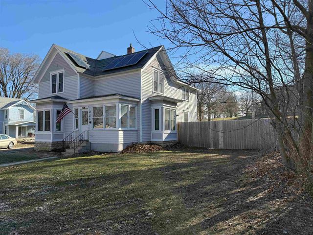 405 South Main Street, Fayette, IA 52142